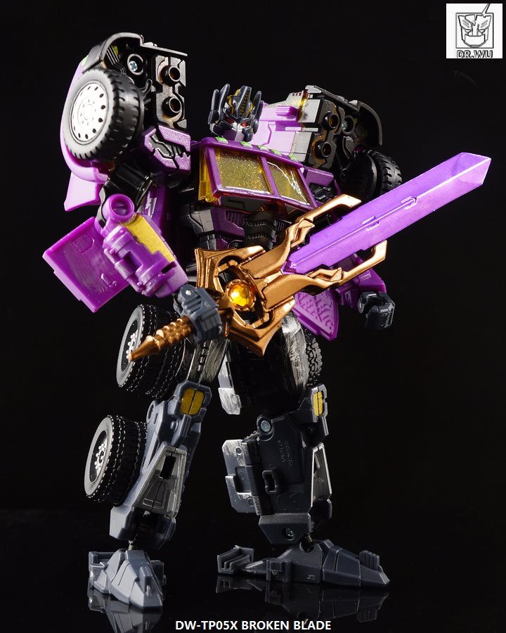 DR WUs Reveal DW-TP05X Broken Blade and TP05D Dark Energon